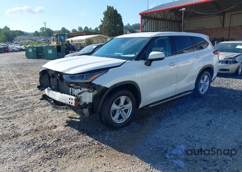 2021 Toyota Highlander L from USA, damaged, VIN 5TDCZRAH4MS074696